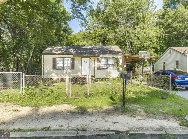 205 Evergreen, Warner Robins, GA 31093