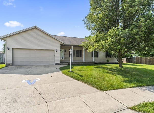 1410 Hunter Court, Troy, OH 45373