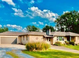 1603 Sunset Drive, Carmi, IL 62821