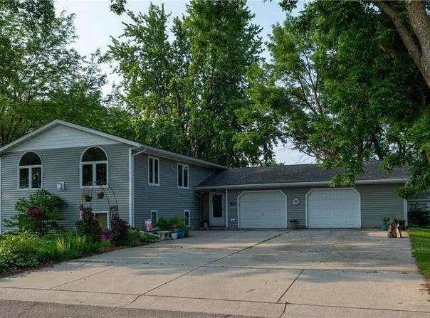 505 1st Avenue, Raymond, MN 56282