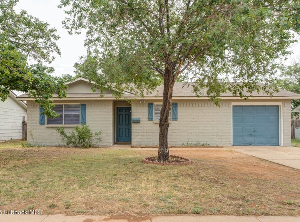 1903 73rd Street, Lubbock, TX 79423