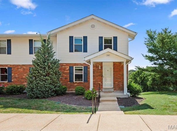 1342 Cliffridge Lane, Valley Park, MO 63088