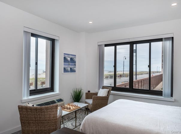 100 W Broadway, Long Beach, NY 11561
