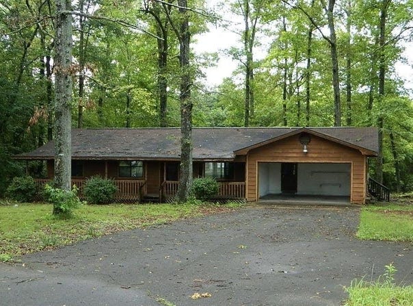 660 County Road 823, Higdon, AL 35979