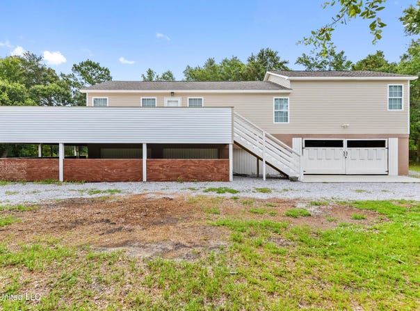 1516 Cook Street, Ocean Springs, MS 39564