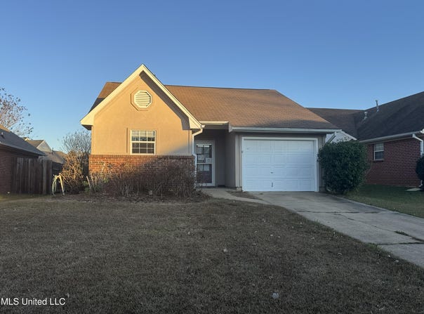 132 Meade Lane, Pearl, MS 39208
