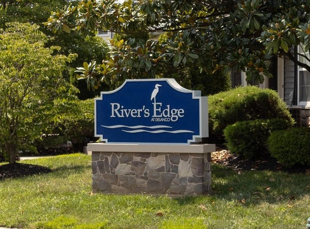 1 FOX CT., DELRAN, NJ 08057