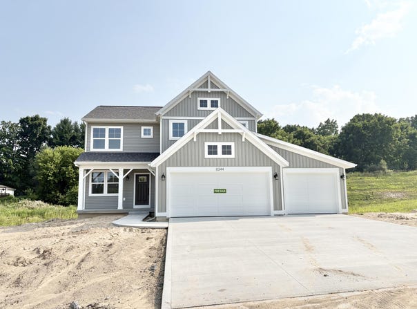 8344 Kettle Oak Drive SE, Alto, MI 49302