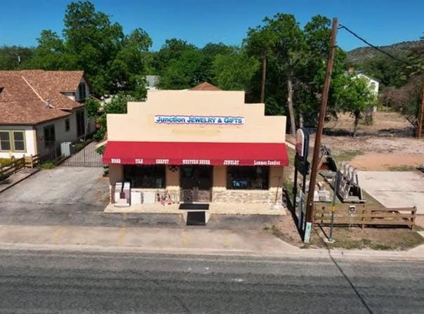 109 11th Street, Junction, TX 76849