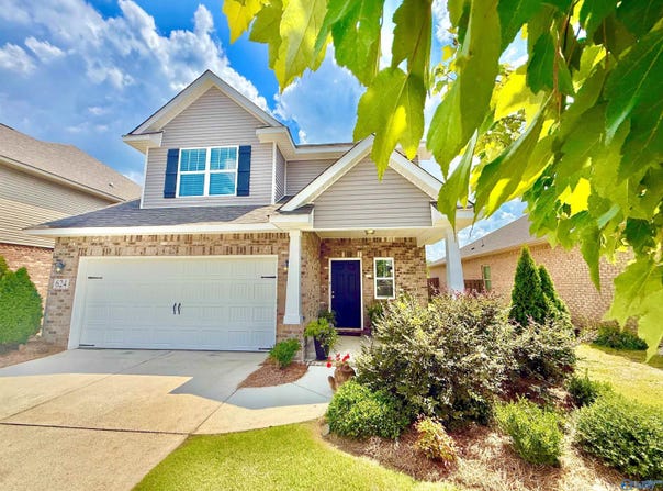 624 Magnolia Place Lane, Hartselle, AL 35640