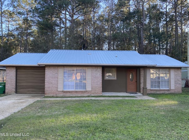 4316 Knowlcrest Drive, Moss Point, MS 39562