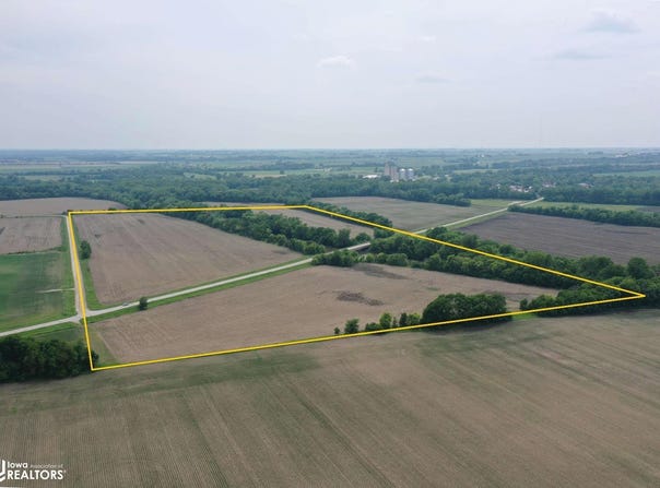593rd at 595th Ave., Cambridge, IA 50046
