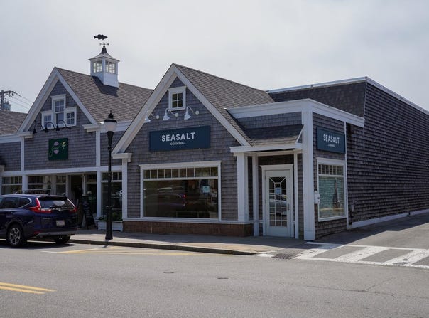 199 Main Street, Falmouth, MA 02540