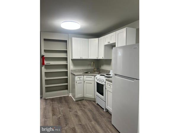 625 DEKALB ST #1, NORRISTOWN, PA 19401