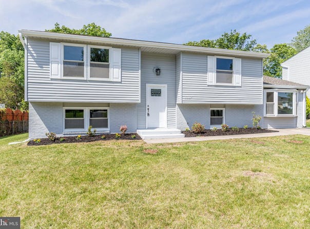 1107 E BEECH Road, STERLING, VA 20164
