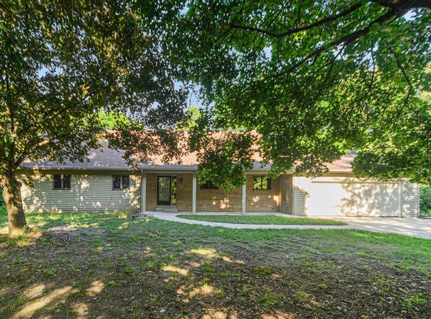 45745 County Road 652, Mattawan, MI 49071