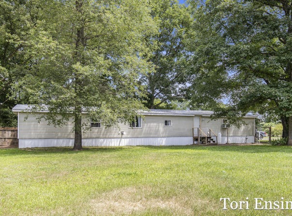 3211 Wood Duck Drive, Sheridan, MI 48884