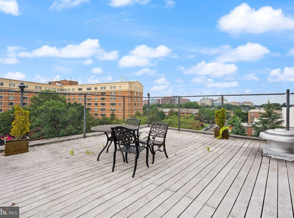 2030 N ADAMS STREET, ARLINGTON, VA 22201