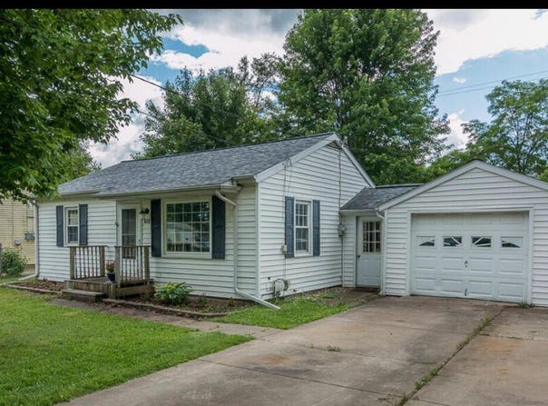 208 Meadow Drive, Augusta, MI 49012