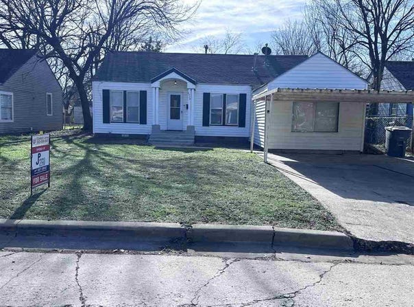 1710 NW KINYON AVE, LAWTON, OK 73507