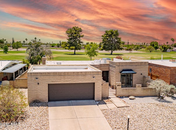 2132 S Torrey Pines Circle, Tucson, AZ 85710