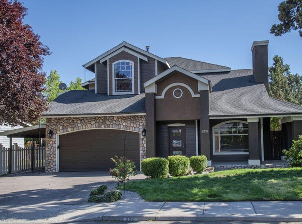 2711 NE Yellow Ribbon Drive, Bend, OR 97701
