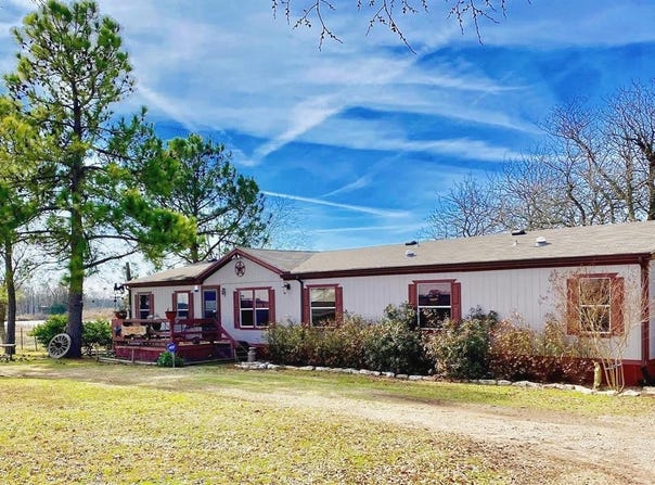 272 County Road 2062, Klondike, TX 75448