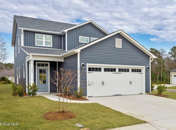 31 W Kiln Road, Hampstead, NC 28443