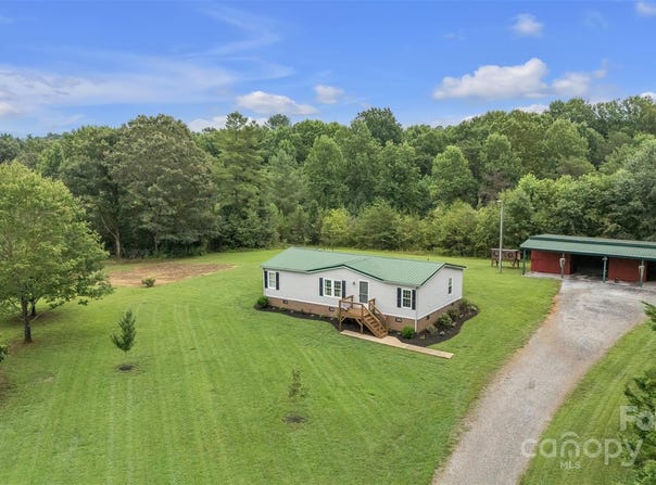 178 Steve Watts Drive, Taylorsville, NC 28681