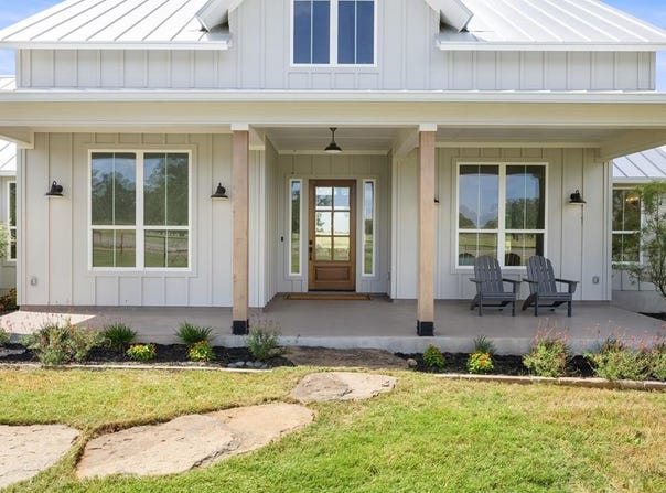 320 Spencer Ct, Fredericksburg, TX 78624