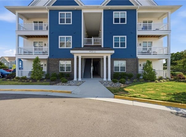1732 Dromolin Drive, Virginia Beach, VA 23456