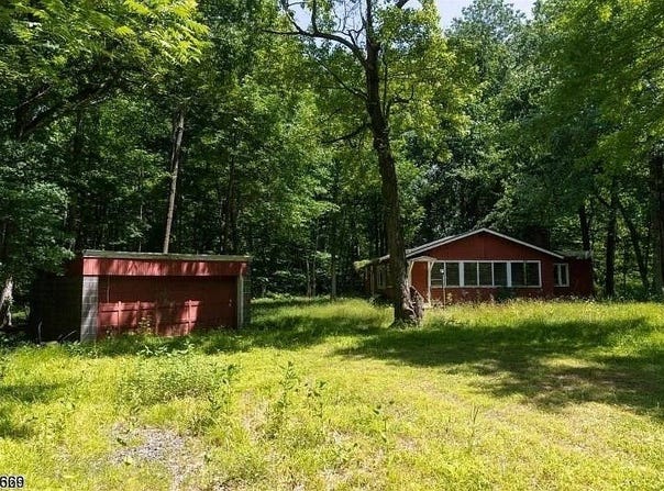 85 Appletree Row, Berkeley Heights Twp., NJ 07922-2401