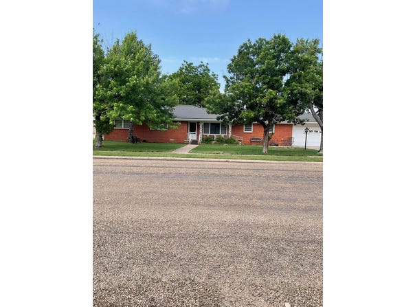 1401 Maple, Panhandle, TX 79068