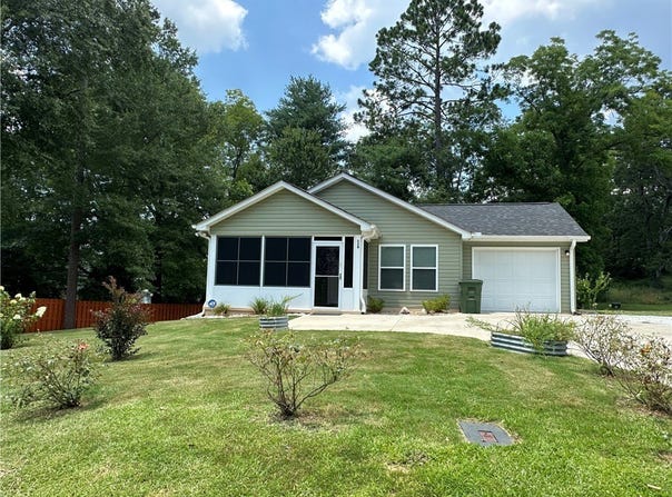 118 Branch Street, Walhalla, SC 29691