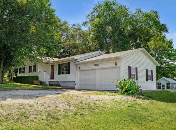 1213 Main Street, Montrose, IA 52639
