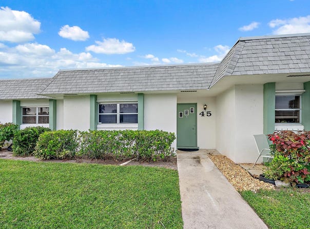 2638 Gately Drive E, West Palm Beach, FL 33415