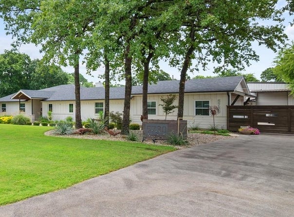 5730 Woodvine Court, Fort Worth, TX 76140