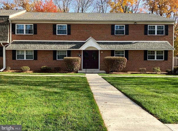 202 HAMPTON CROSSING, SOUTHAMPTON, PA 18966