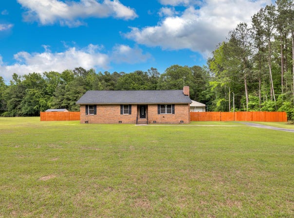 435 Pinecrest Drive, Sumter, SC 29153