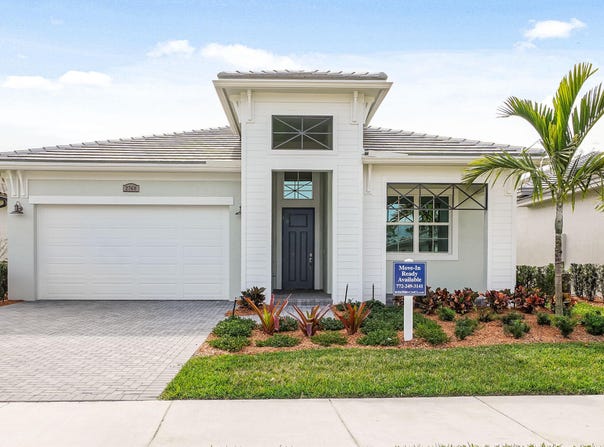 2768 SE Ashfield Drive, Port Saint Lucie, FL 34984
