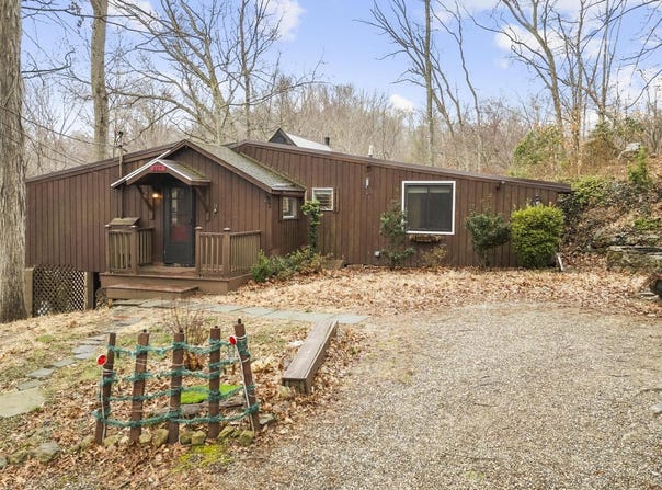 683 Berkshire Road, Southbury, CT 06488