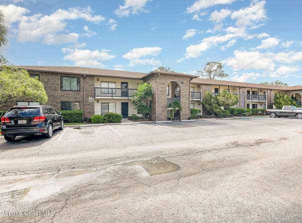 1515 Huntington Lane, Rockledge, FL 32955