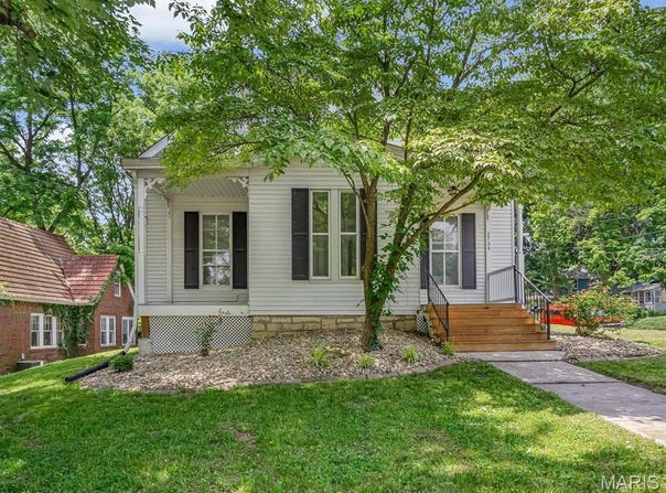 1734 Seminary Street, Alton, IL 62002