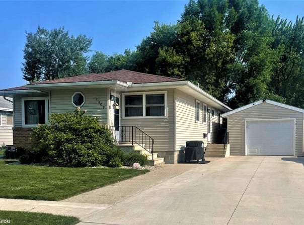 1309 E Elm Street, Algona, IA 50511