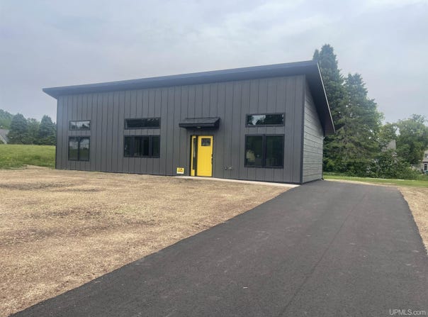 227 W Birch, Ironwood, MI 49938