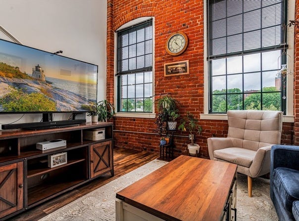 48 Water St, Worcester, MA 01604