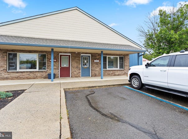 231 CROSSWICKS ROAD, BORDENTOWN, NJ 08505