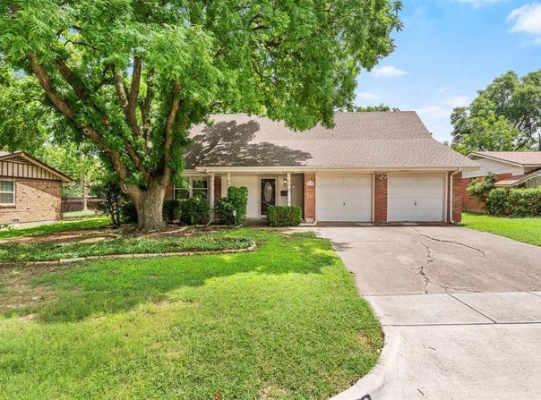 4700 Roxie Street, Haltom City, TX 76117