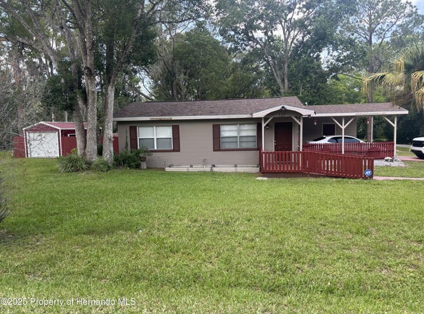 717 Whiteway Drive, Brooksville, FL 34601