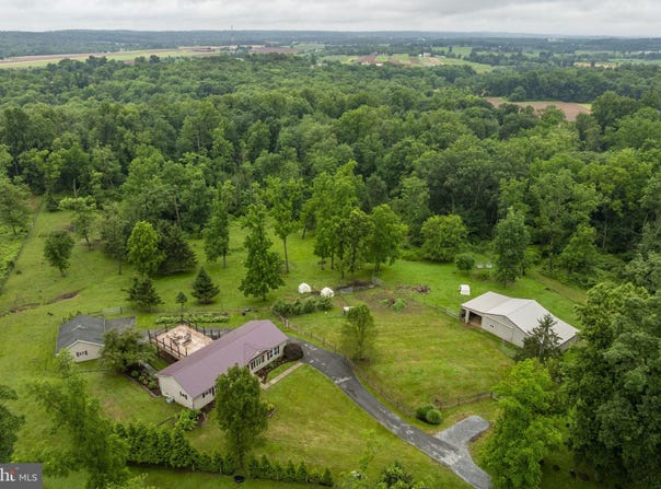 400 E PATRICK ROAD, PALMYRA, PA 17078